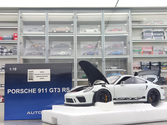 AUTOart 1/18 Porsche 911 (991.2) GT3 RS Blanco 78176