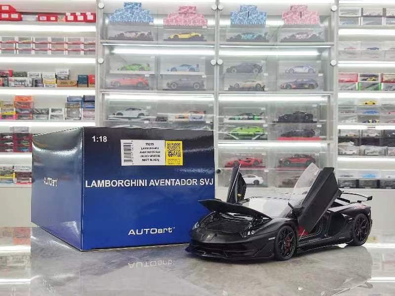AUTO art 1/18 Lamborghini Aventador SVJ Black 79219