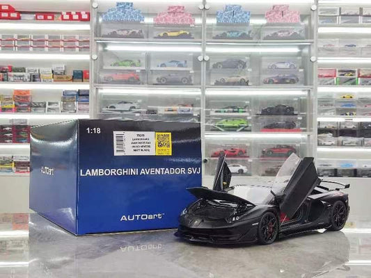 AUTOart 1/18 Lamborghini Aventador SVJ Negro 79219