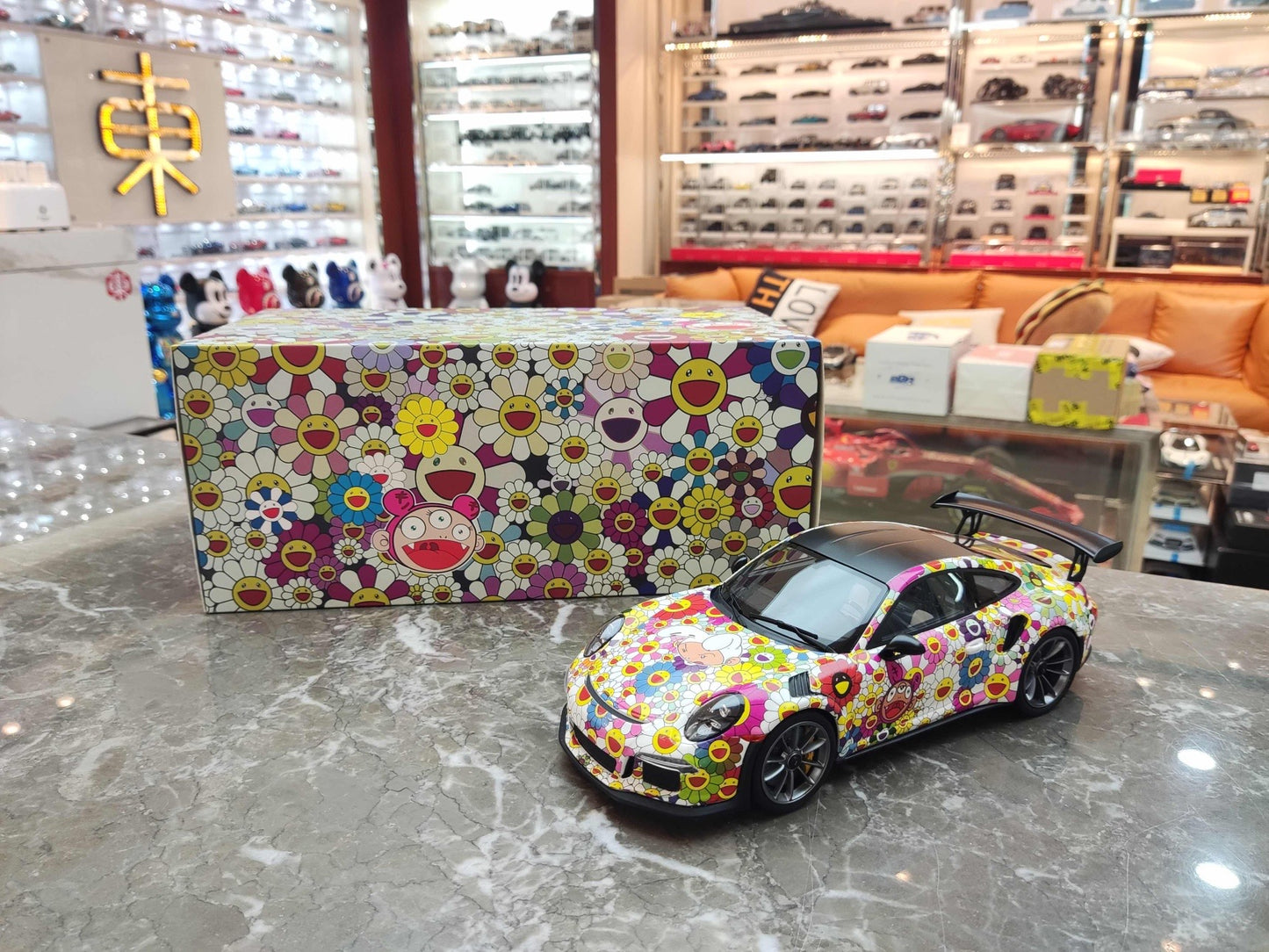 WTF 1/18 Porsche 911 GT3 RS "Sunflower" CLDC008