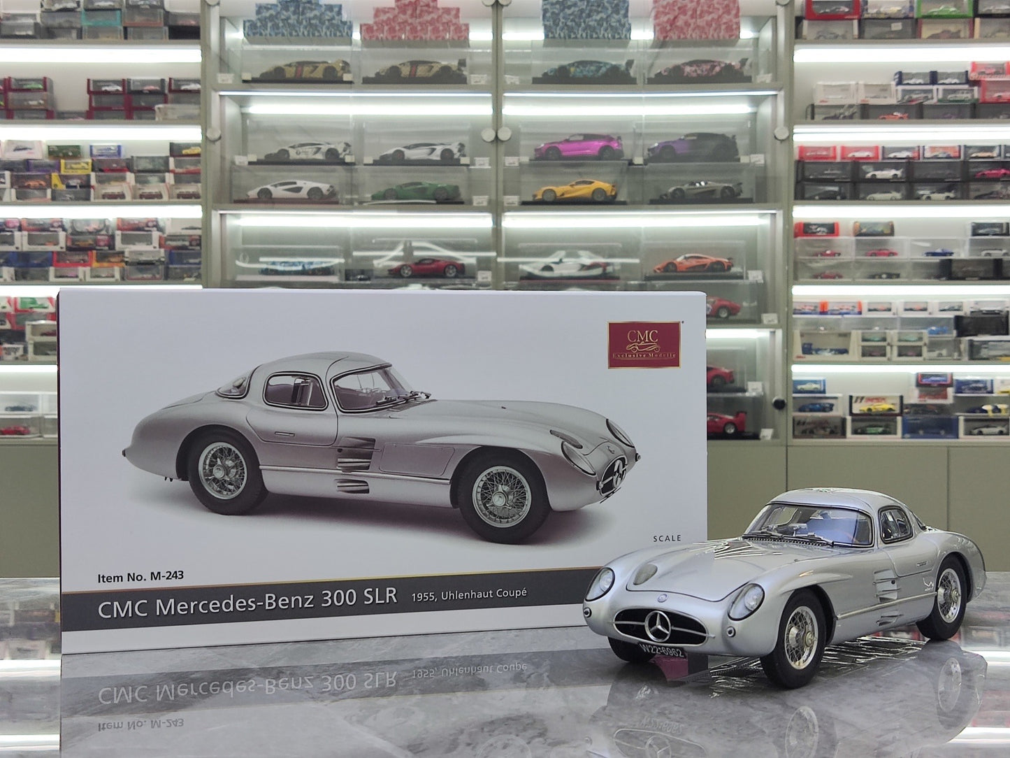 CMC 1/18 Mercedes-Benz 300 SLR, Silver with Blue Interior Die-cast Model (CMC039)