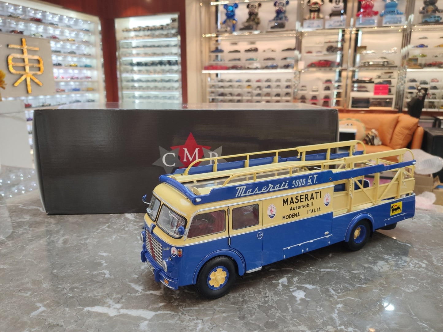 CMR 1/18 Fiat-Maserati Transporter, Blue Livery (CMR001)