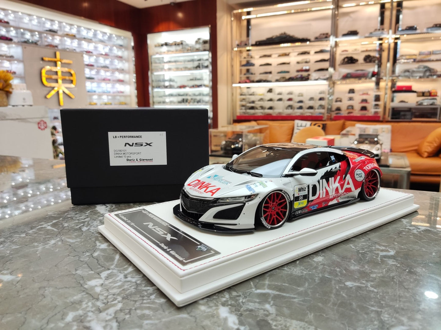 DG 1/18 Honda NSX Red & White Livery Resin Model Car DG107