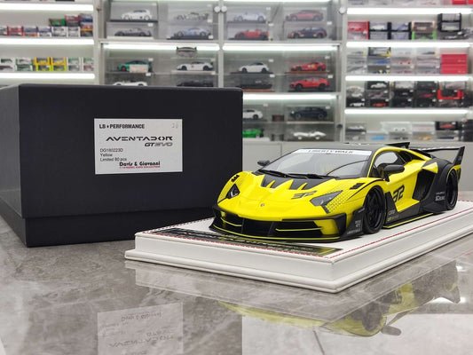 DG 1/18 Lamborghini Aventador GT EVO Yellow DG180223D