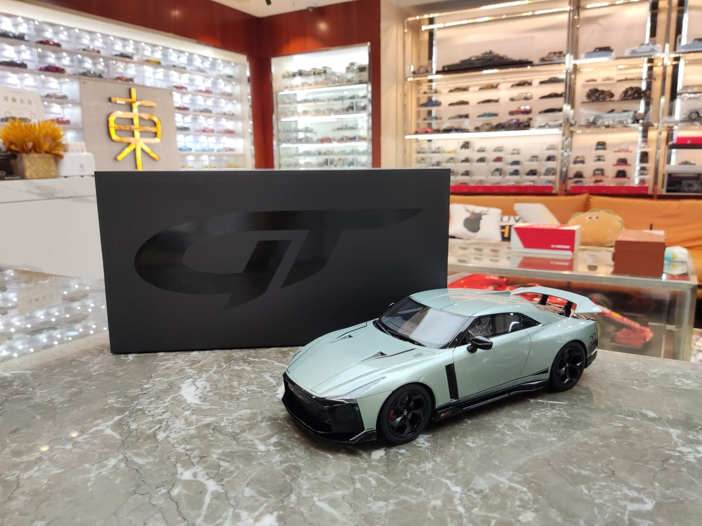 GT Spirit 1/18 Nissan GT-R R50 Green Resin Model Car GT284