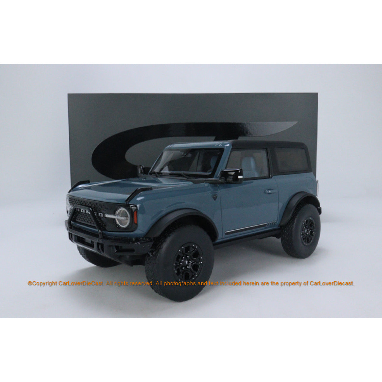 GT Spirit 1/18 Ford Bronco First Edition – Grey-Blue (GT359)