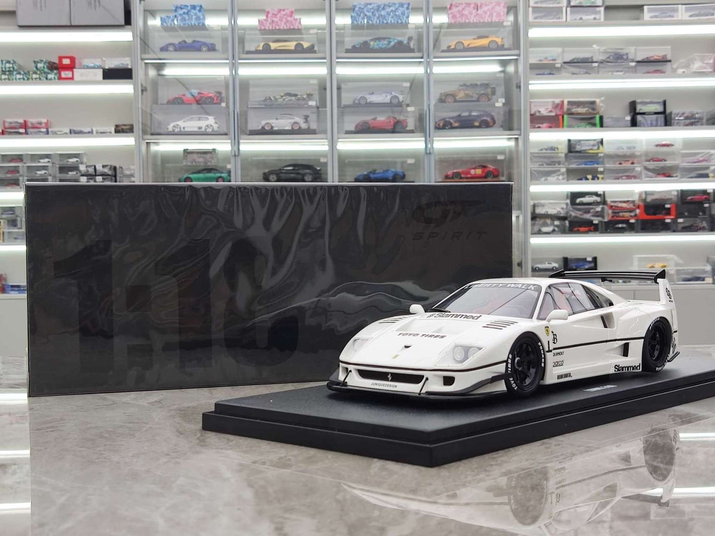 GT Spirit 1/18 Ferrari F40 White GT470