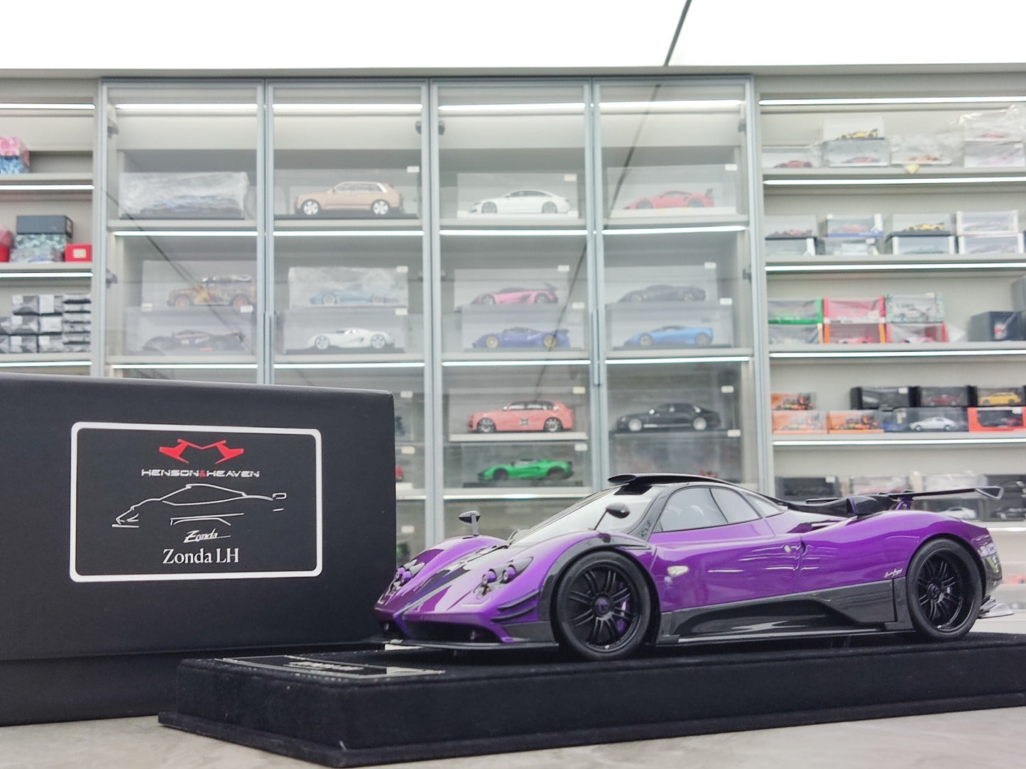 HH Model 1/18 Pagani Zonda Specials – Hamilton (HH550)